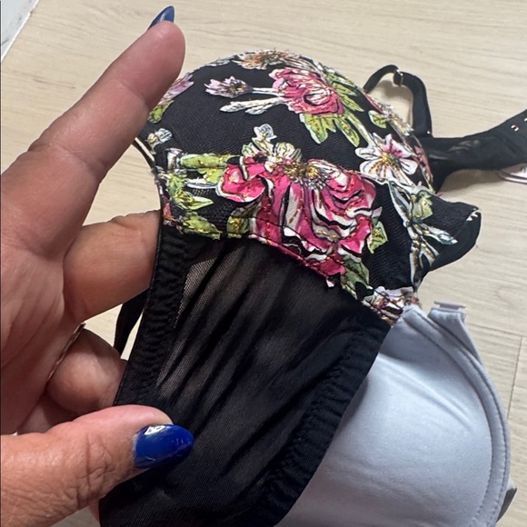 Victoria's Secret Black Bra with Floral Accents - Picture 3 of 5